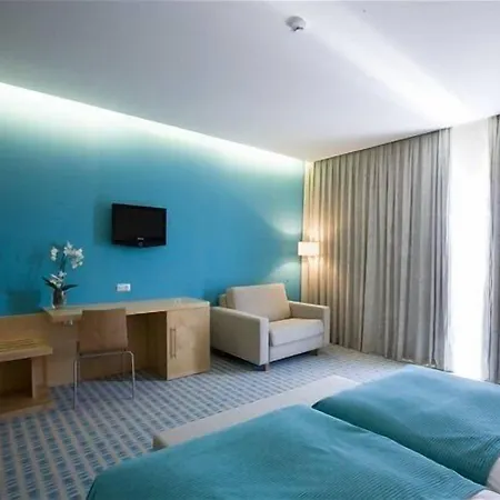 Hotel Praia Otel Nazaré