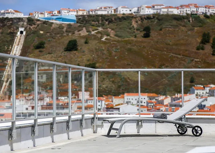 Hotel Praia Hotel 4*