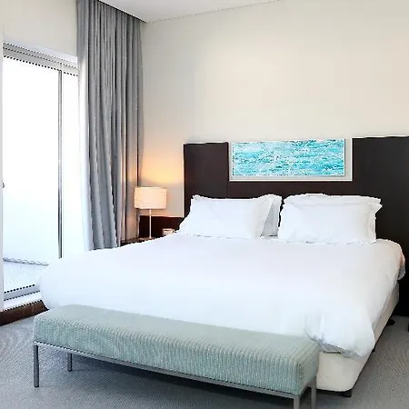 Hotel Praia Hotel 4*