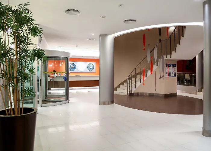 Отель Hotel Praia 4*