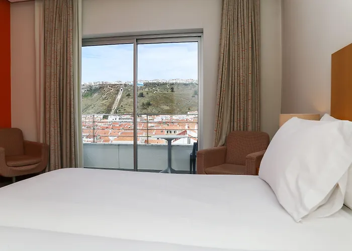 Отель Hotel Praia